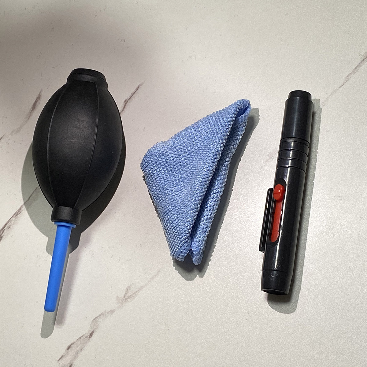 3-in-1 Cleaning Kit Air Dust B - đánh giá và giá Screen Cleaning Kit